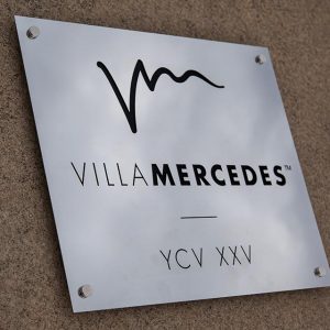 Villa-Mercedes-sign3